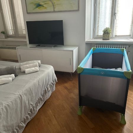 Emma Home Adiacente Alla Piazza Ducale Виджевано Экстерьер фото